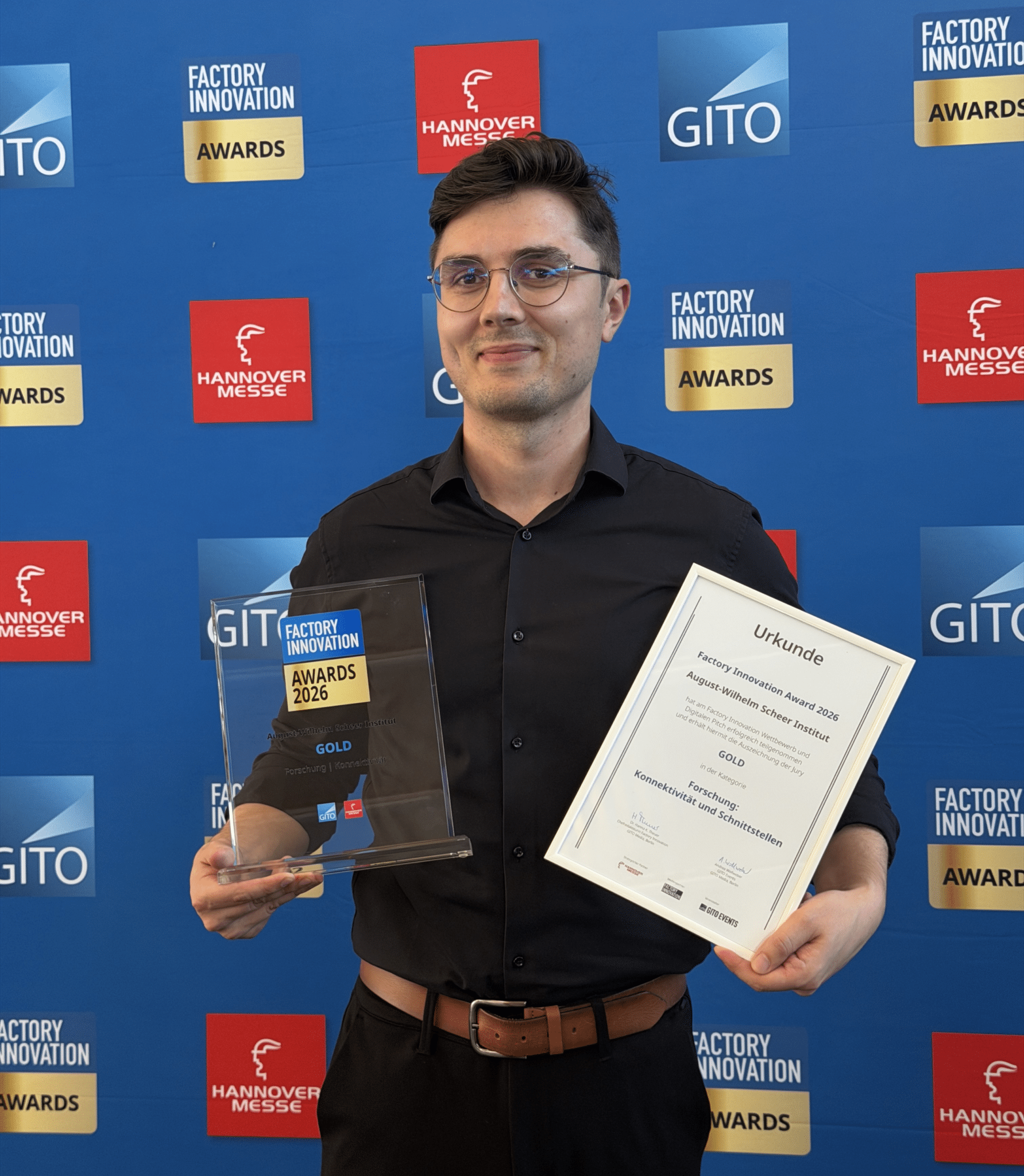 Dr. Robert Becker mit dem Factory Innovation Award